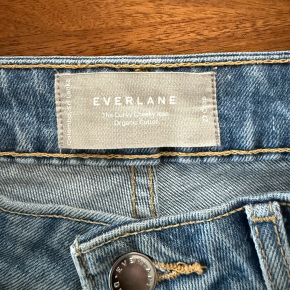 The Cheeky Hourglass Jean Cropped - Picture 6 of 6